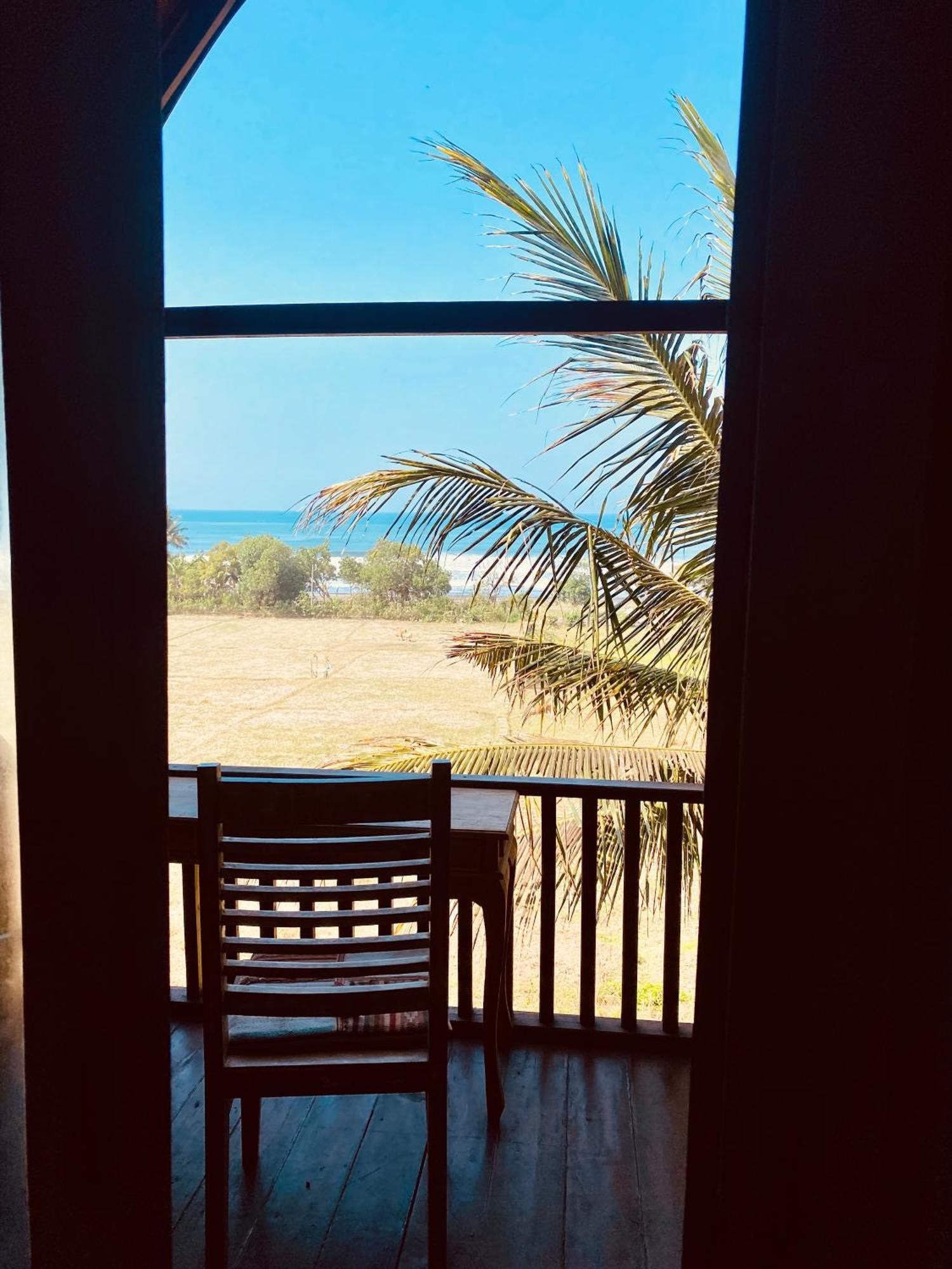 Dikaloha Surfschool And Stay Airsatang Dış mekan fotoğraf